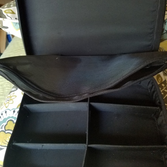 ❤DIOR Cosmetic Bag - Picture 2 of 3